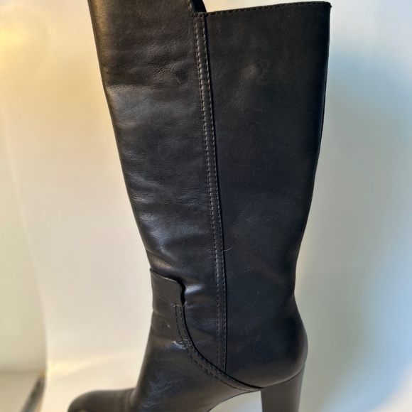 black heeled leather boots - Picture 9 of 12